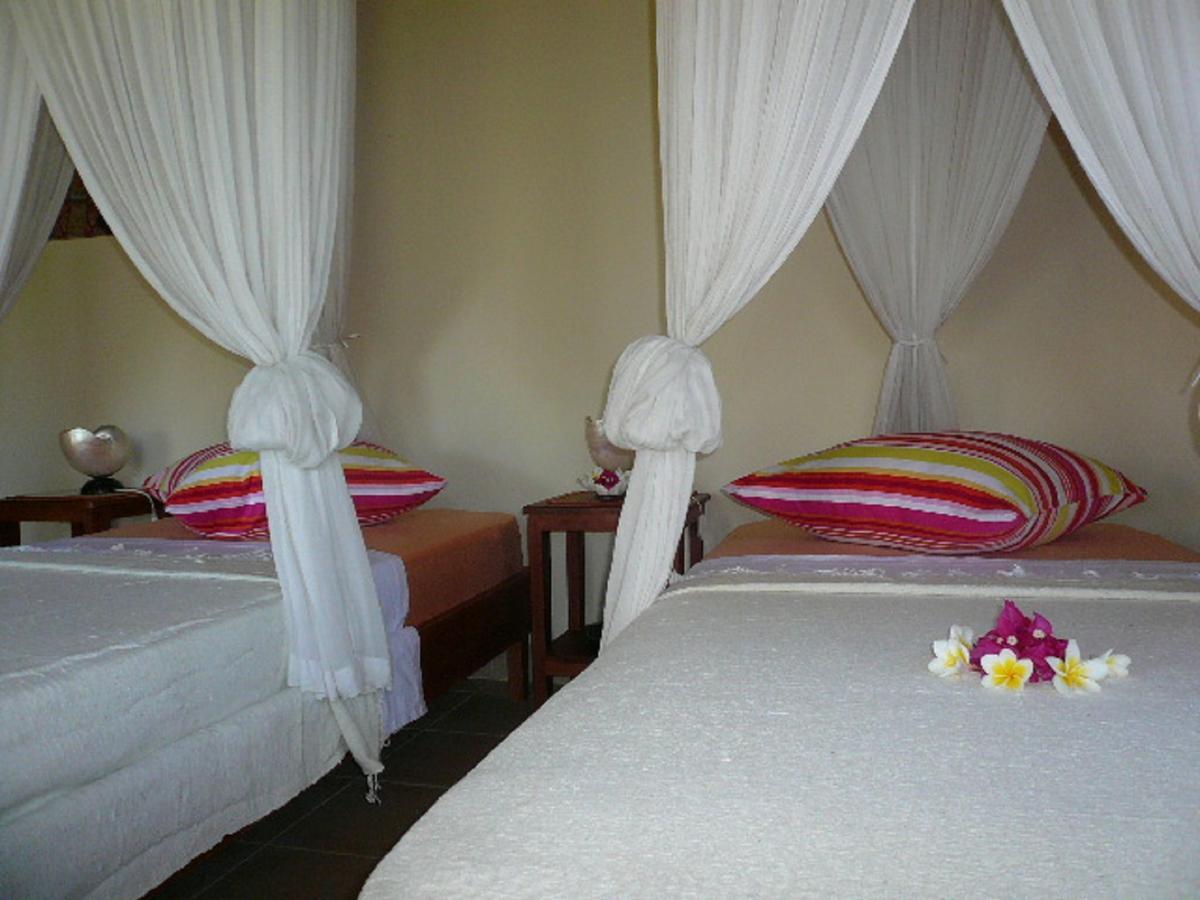 Sananda Bungalow Lovina Pokoj fotografie